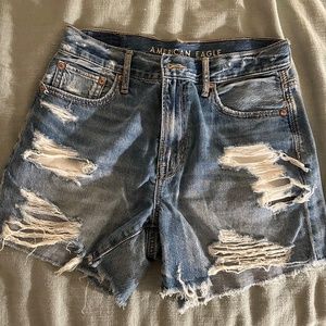 90s boyfriend jean shorts